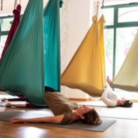 Aerial Low & Faszienmassage - BERLIN - 17.05.2026 13:30