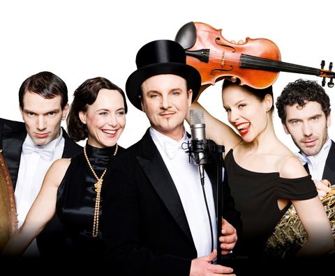 CASANOVA SOCIETY ORCHESTRA - DIE GOLDENEN 20ER - Musikalische Revue mit dem Tanzorchester des Hotel Adlon Berlin - Freising - 31.12.2026 20:00