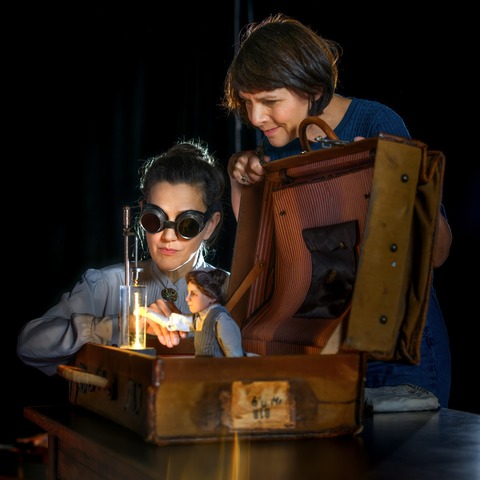 Theater Laboratorium - Von Zeit zu Zeit - Jever - 18.04.2027 20:00