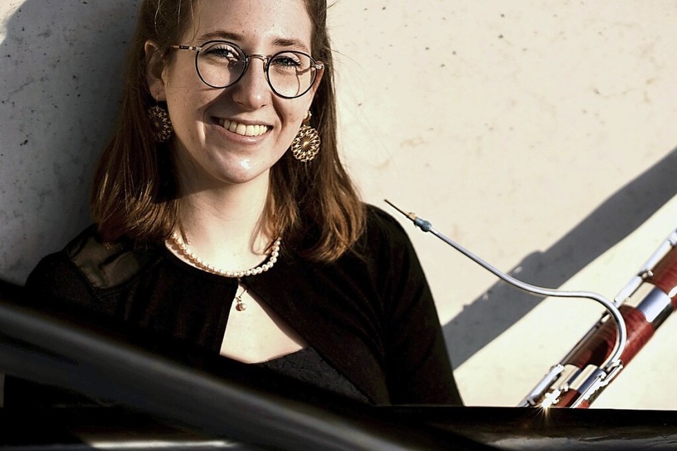 Emma Wiese ist Solistin beim Konzert des Sinfonieorchesters Emmendingen in der Elzhalle in Emmendingen-Wasser - Badische Zeitung TICKET