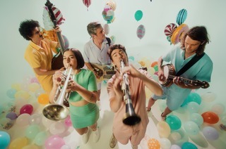 Mama Shakers