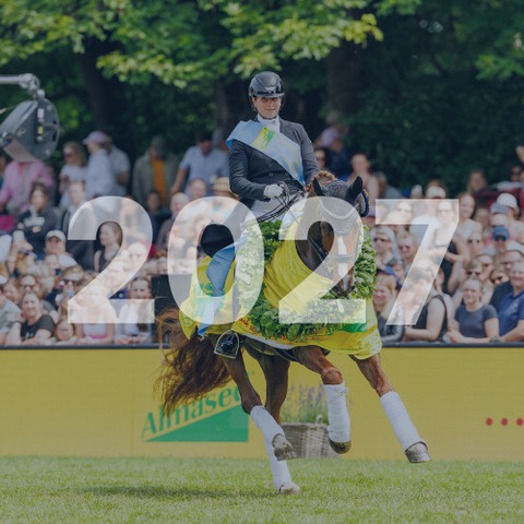Tageskarte Sonntag Dressur 2027 - Hamburg - 09.05.2027 08:00
