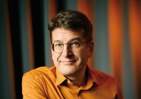 Nils Heinrich - Br�ckentage in �bergangsjacke - Lorsch - 25.02.2027 20:00