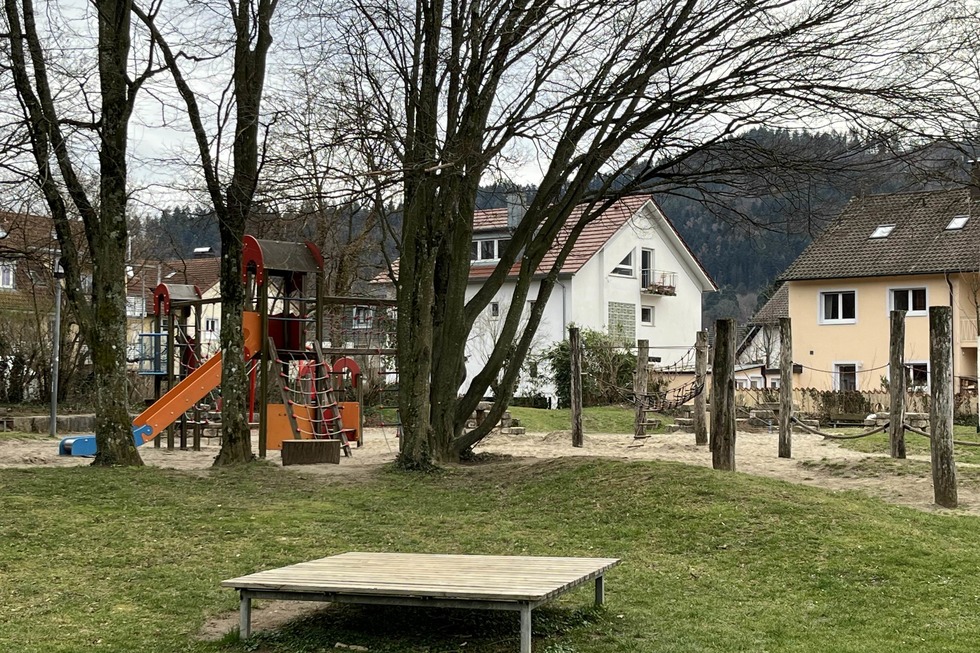 Spielplatz Am Kreuzsteinacker - Freiburg