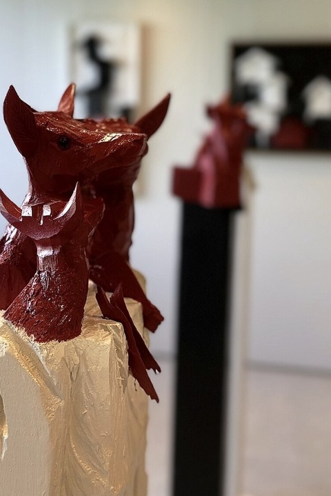 Holzbildhauer Frank Faller stellt abstrahierte Figuren und K�pfe in der Rathausgalerie aus - Badische Zeitung TICKET