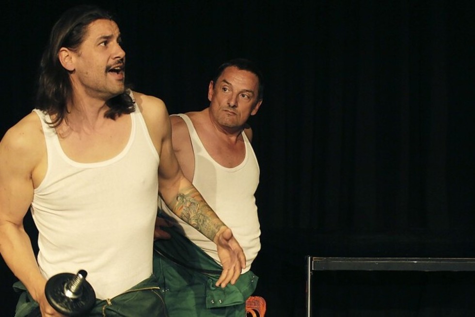 „BuddyZTheater“ spielt das Deb�tst�ck „BunkerBuddyZ“ im E-Werk Freiburg - Badische Zeitung TICKET