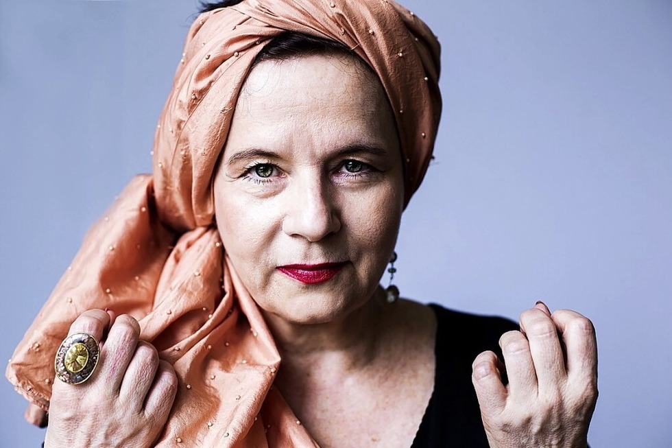 Bea von Malchus tritt im Rahmen der Lahrer Literaturtage "Orte f�r Worte" im Stiftsschaffneikeller auf - Badische Zeitung TICKET