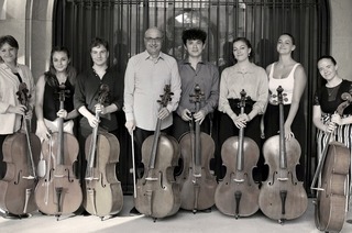 Zum Auftakt der Reihe "Klangwelten" spielt das Art Cello Ensemble zugunsten gefl�chteter junger Musiktalente aus der Ukraine