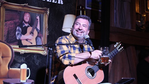 FREDL FESL Abend mit Gery Gerspitzer - „Ich freue mich“ - WASSERBURG AM INN - 04.03.2027 20:00
