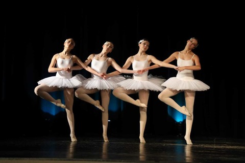 Ballett Gala - 2. Akt. Schwanensee - pr�sentiert von Lena Massimo - LIPPSTADT - 26.09.2026 16:00