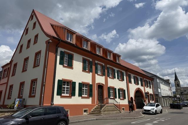 Lindenhof-Strau�i