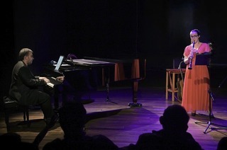 Das Duo B�la Kov�cs tritt bei den Kreuzgangkonzerten in Offenburg auf