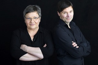 Das Ensemble Rarara spiele die Premiere seiner neuen Held:innen-Reihe