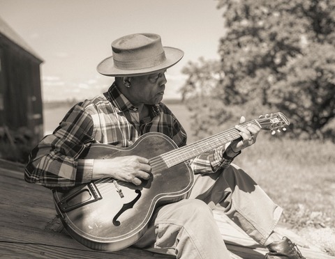 Eric Bibb - One Mississippi World Tour 2026 - Monheim am Rhein - 07.11.2026 20:00