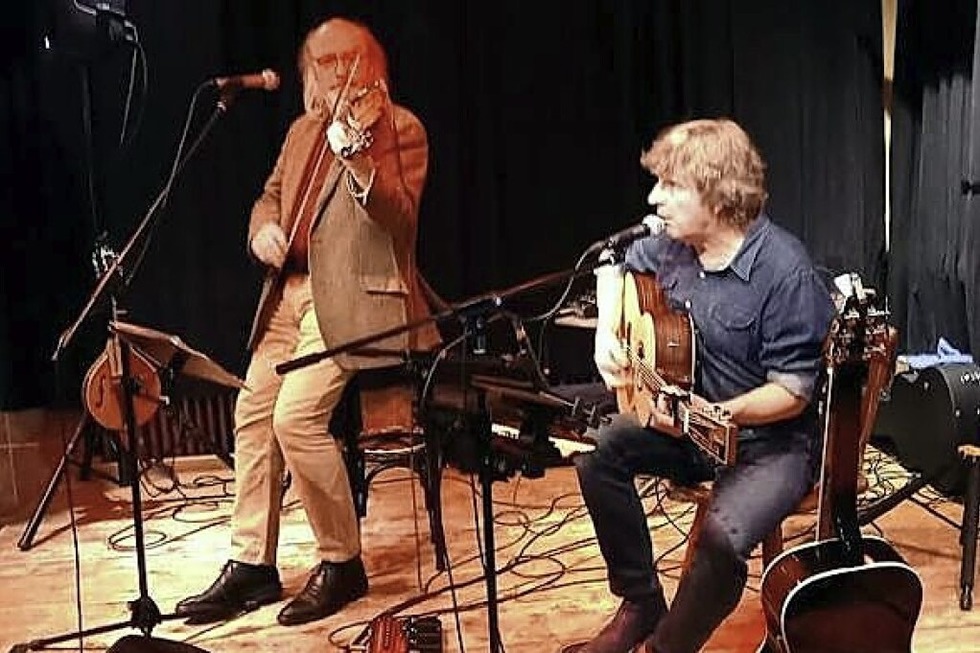 Das Duo Quare Steam bringt irische Musik zu Kultur im Koffer in Lahr-Hugsweier - Badische Zeitung TICKET
